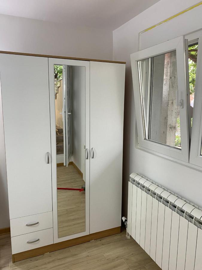 Garden Apartmani 3 Белград Екстериор снимка
