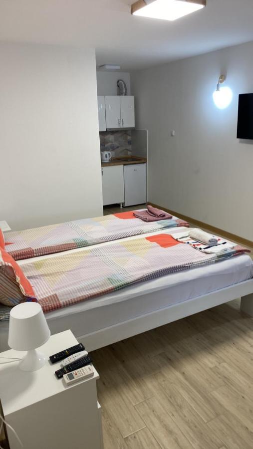 Garden Apartmani 3 Белград Екстериор снимка