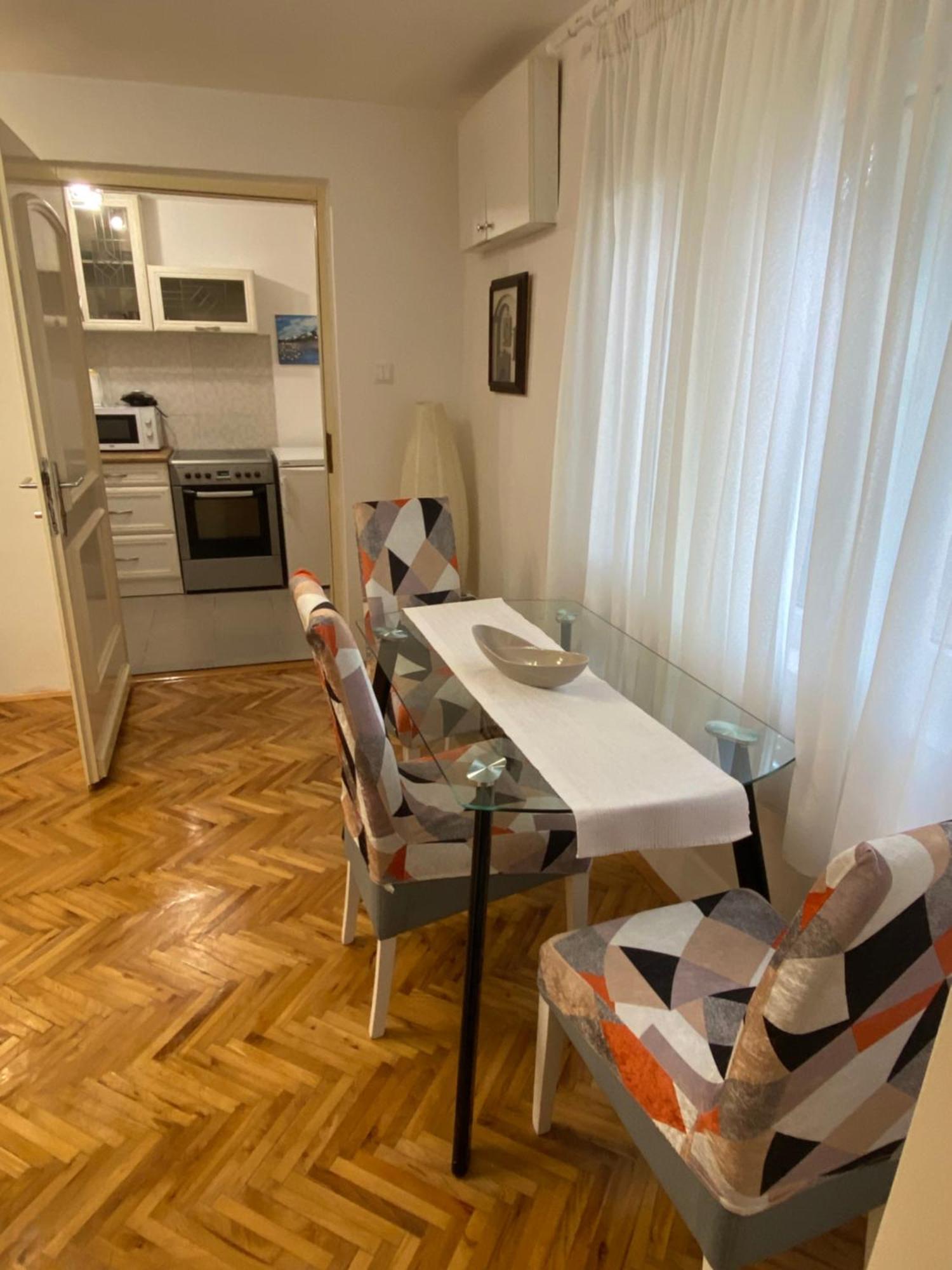 Garden Apartmani 3 Белград Екстериор снимка